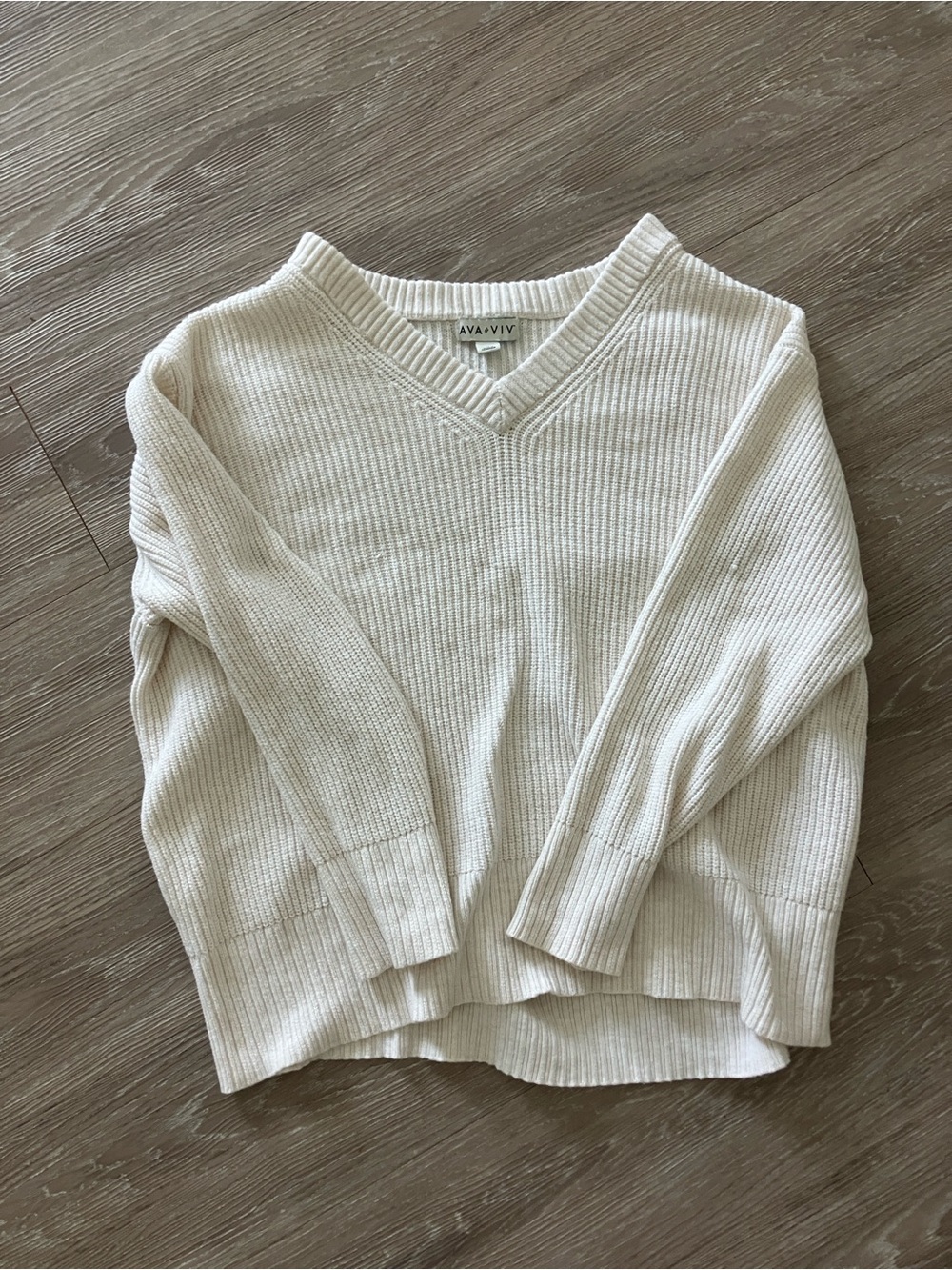 Ava & Viv Ivory V-Neck Ribbed Sweater